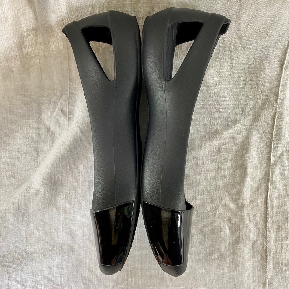 CROCS Open Vented Back Flat Ballet Rain Shoe - Picture 6 of 8